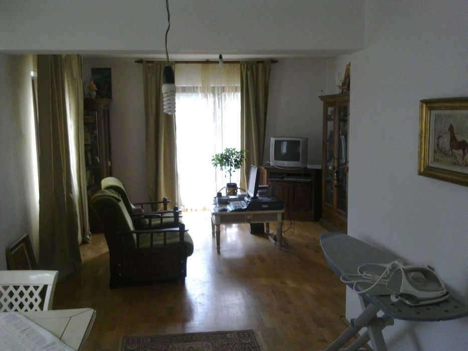 Super oferta , vila in Paun