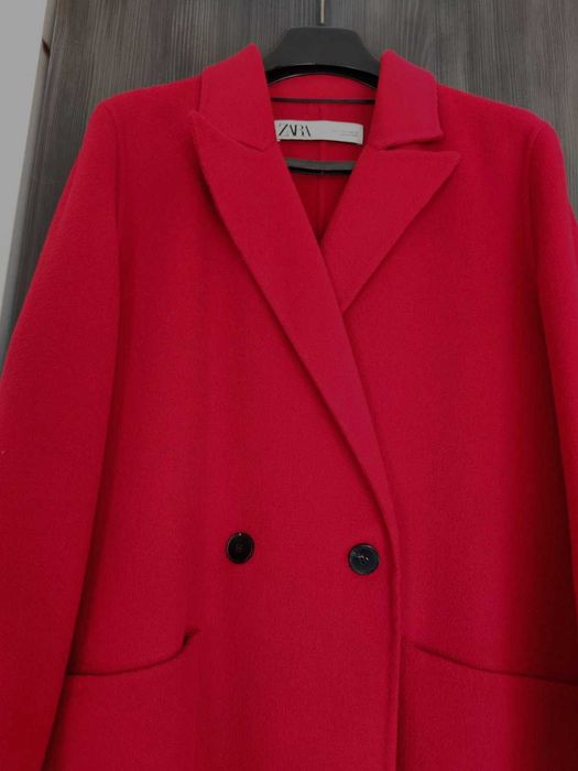 Вълнено палто ZARA