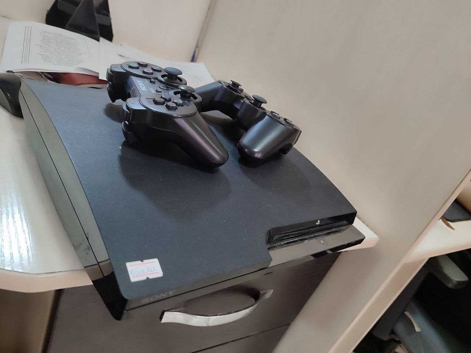 PS 3 SUPER SLIM sotiladi