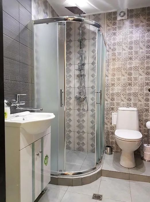 Дава се под наем Къща в Разлог - 180 кв.м за 229.5 € - Снимка #20