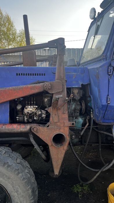 Продам трактор с куном + ковш, вилы, косилка.