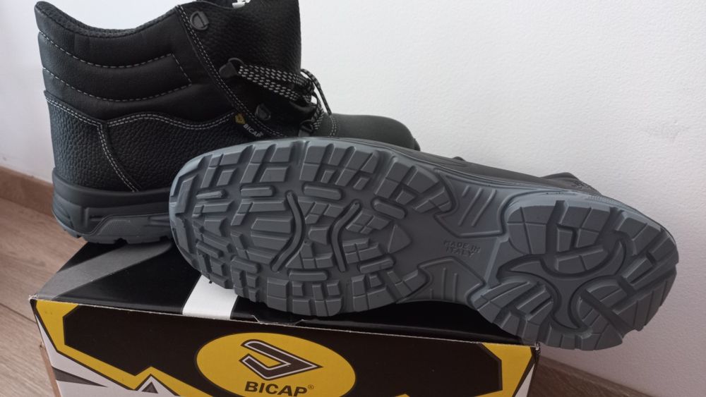 Bocanci protectie mar 42