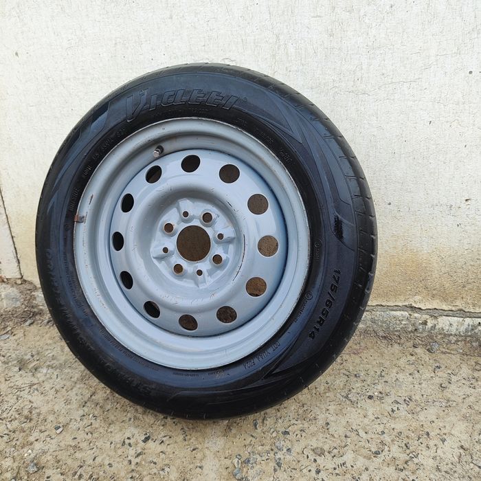 Покрышка с диском r14