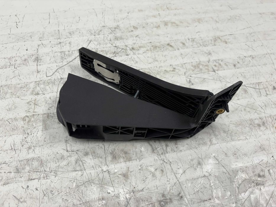 Педал Спирачка Ф40 Ф45 Ф48 Ф39 Педал Газ БМВ Ф-СЕРИЯ , Г-СЕРИЯ