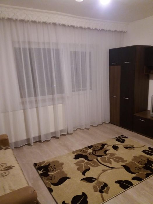 Vând garsonieră Brădet etaj 3