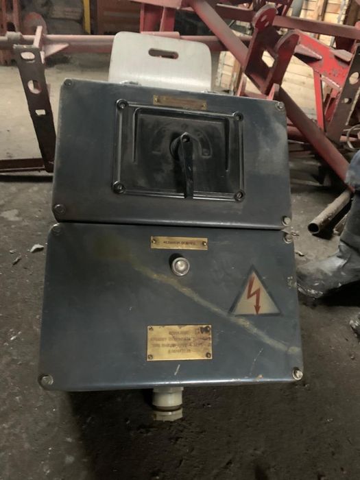 Шкаф  распредустройство электрическое