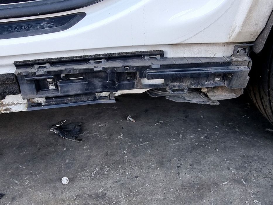 Set suport prag stanga Bmw X1 (F48) [Fabr 2016-2022] 7332333 2.0 B47 1