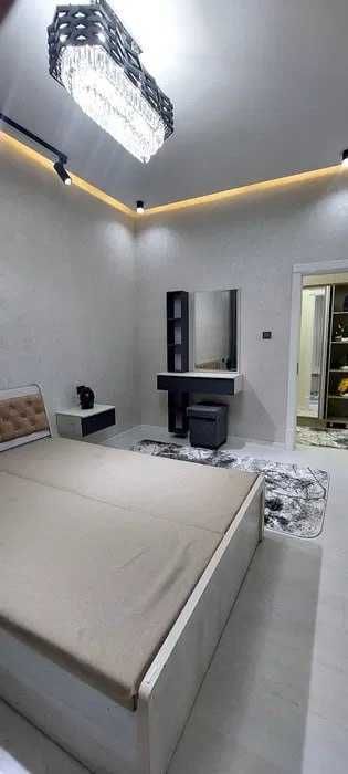 Сдаю срочно по скидке Юнусобад-8  2-ком 2/9 ЕВРО ремонт Метро рядом P5