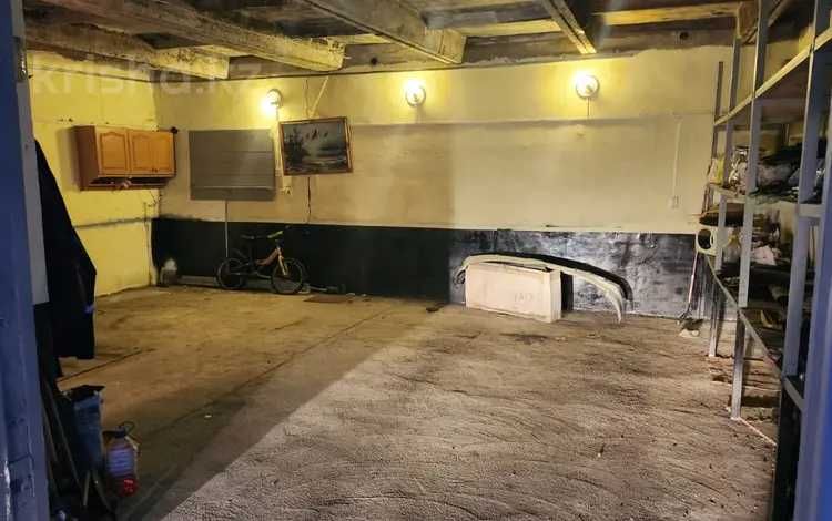 Гараж  50 м кв 5 микрорайон
