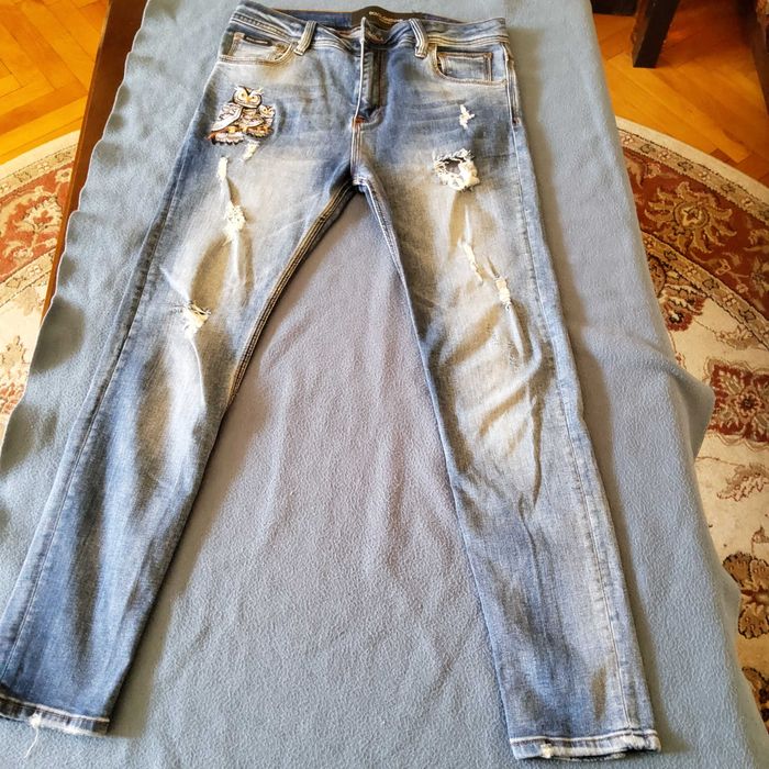 Продавам дамски дънки и дънкови гащеризони