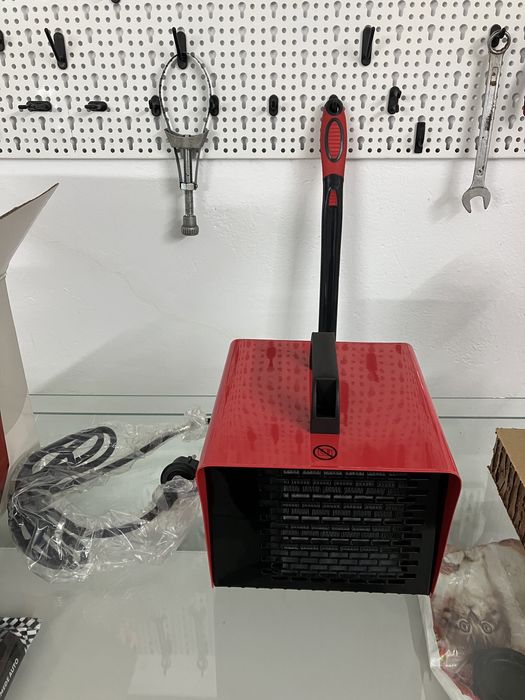 Aeroterma industriala 2000 W