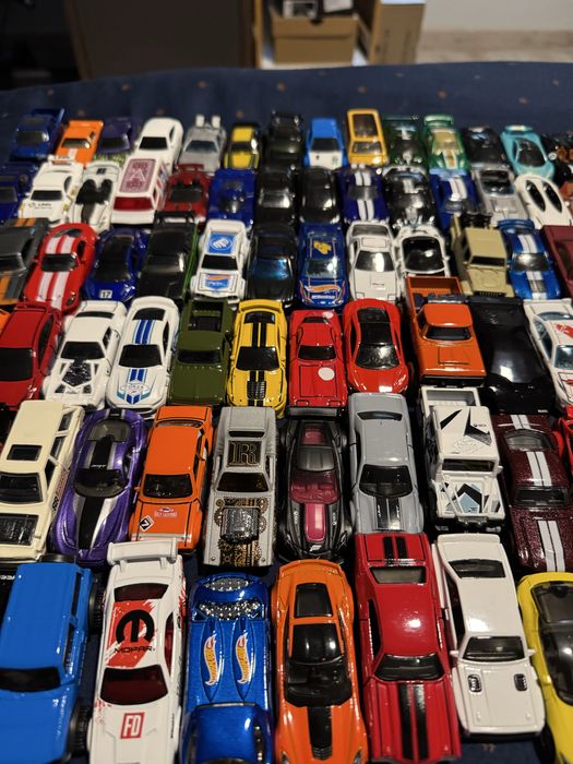 Hot Wheels колички