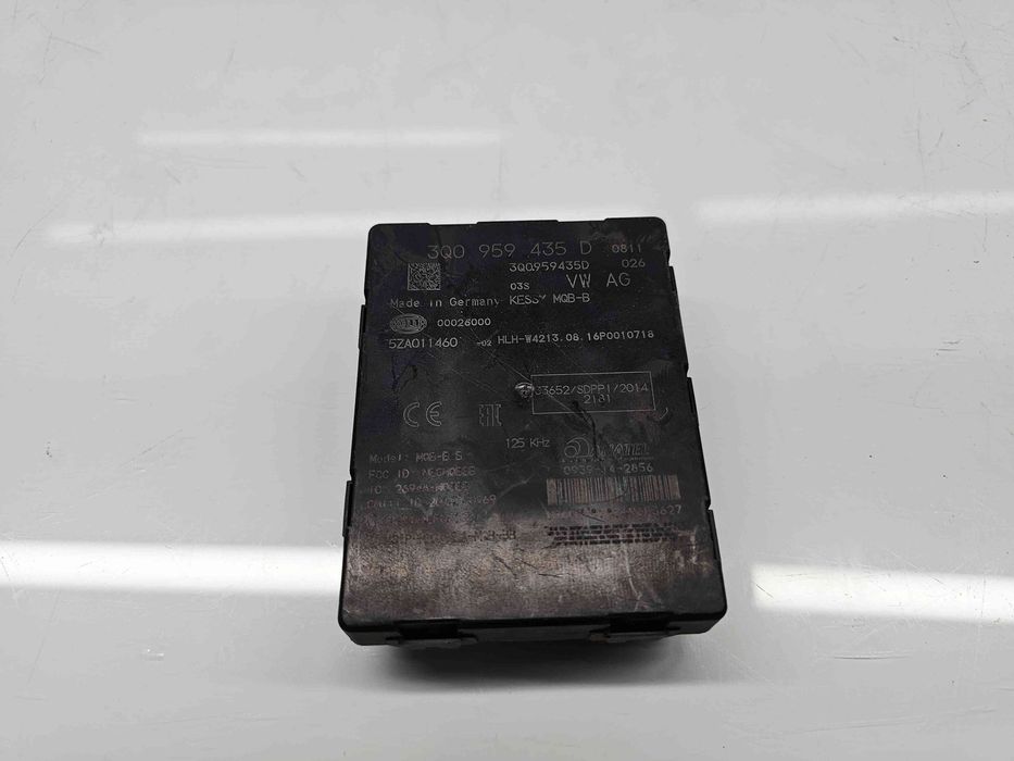Modul control Keyless Entry Volkswagen Passat B8 Variant (3G5) [Fabr