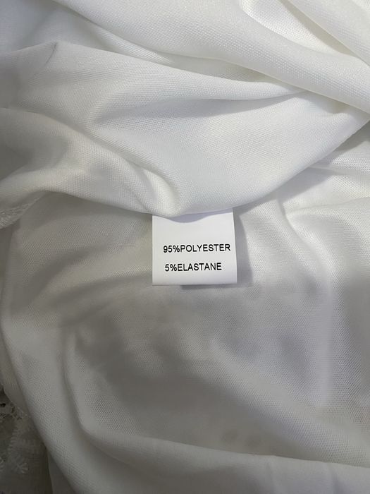 Дамска рокля дантела бяла