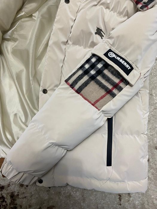 Vând geaca noua de bărbați Burberry