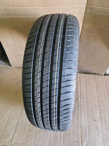 1 брой Firestone R18 255/60/ 
нова лятна гума 
DOT1719