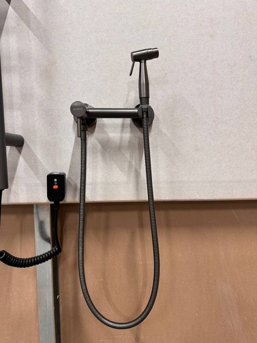 Смеситель для ванны