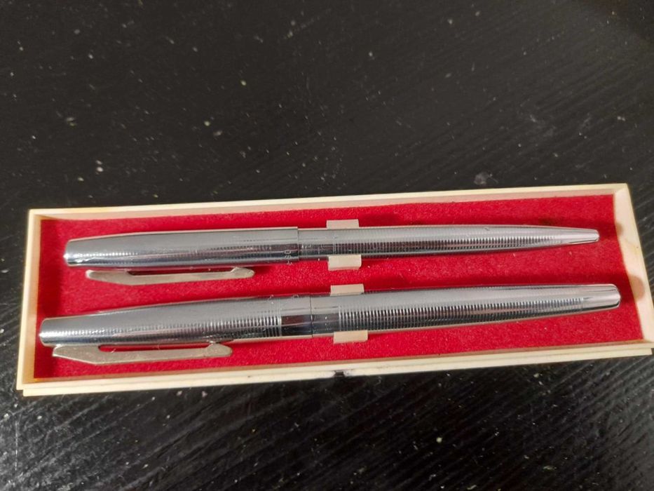 Винтидж руски комплект писалка и химикалка Олимпиада Москва 1980