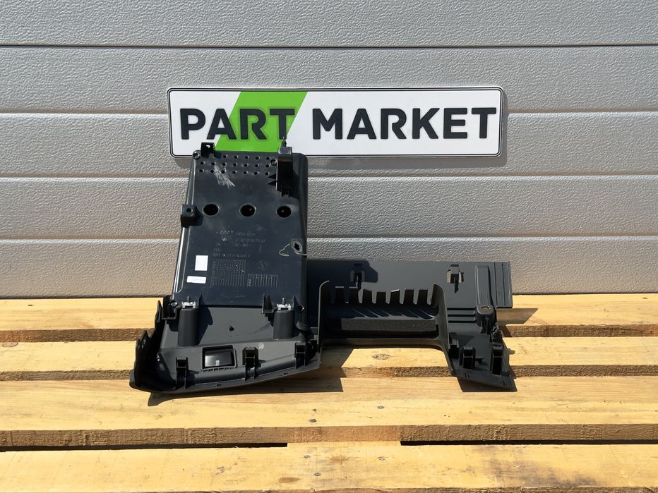 Шофьорска жабка AUDI A4 B9 8W1857925