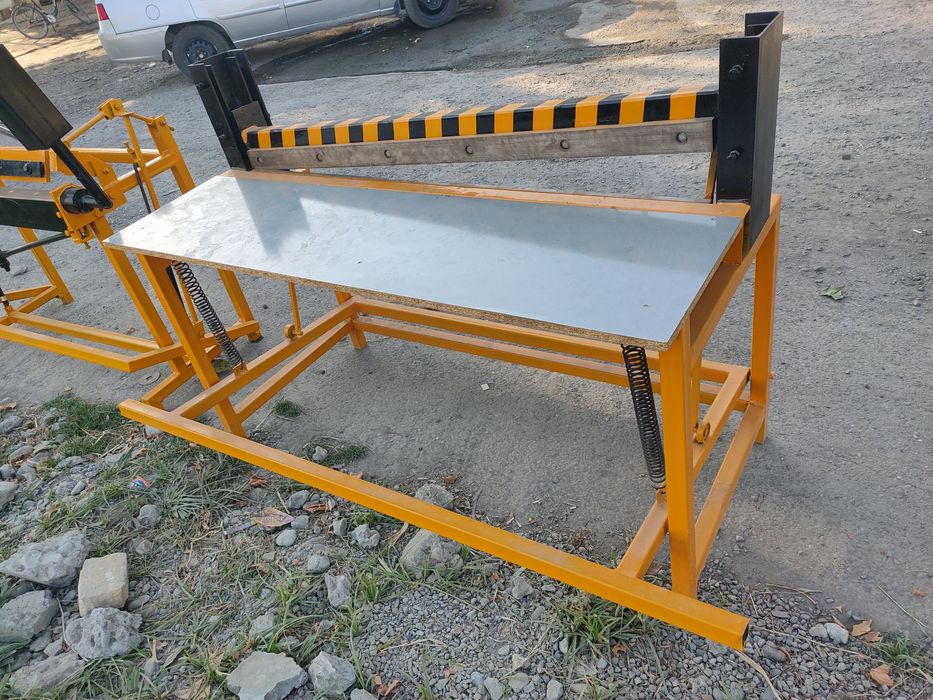 Tunikafon stonoklari. Zakazga