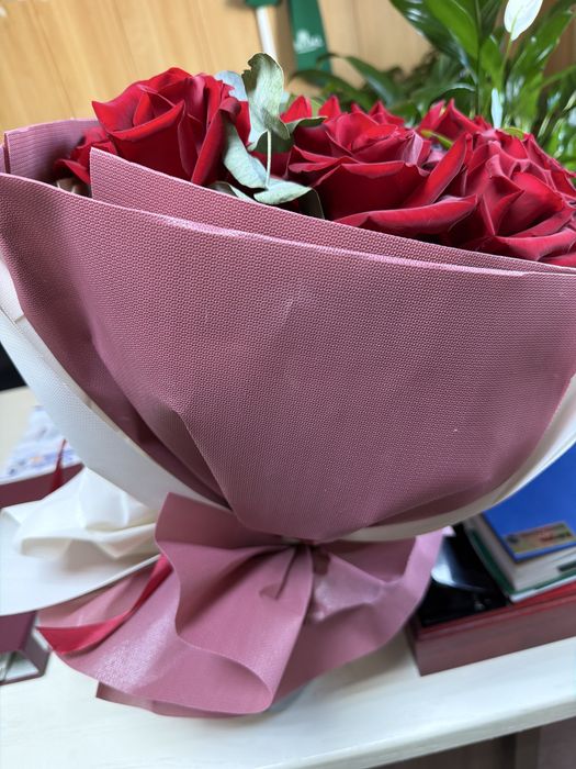 Цветы роза  2 вида