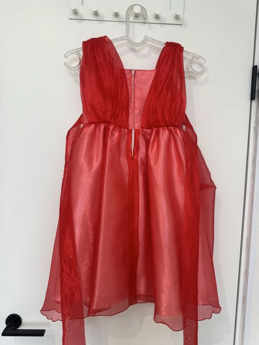 Нарядные платья для девочки