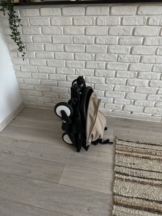 Carucior Babyzen Yoyo (2 culori+accesorii)