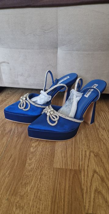 Pantofi eleganți