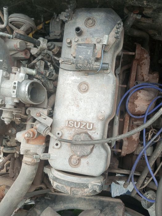Двигатель от Isuzu trooper