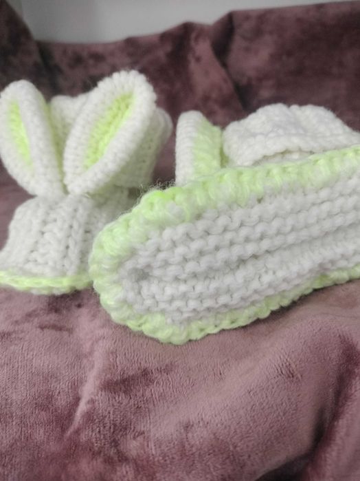 Свяжу пинетки для ребёнка