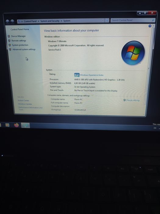 Vând laptop Compaq Presario