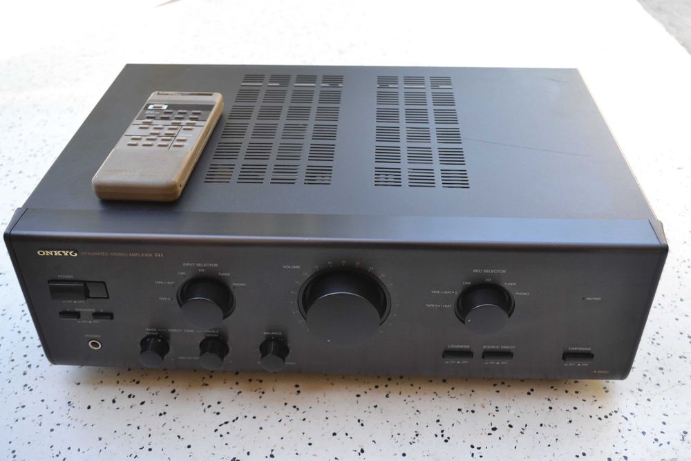 Amplificator Onkyo A 8051 cu Telecomanda