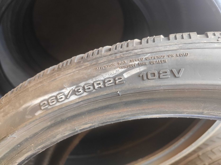 2бр.зимни гуми 265/35/22 Goodyear