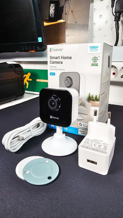 EZVIZ CS-H1C (1080P) Wi-Fi Камера . Для дома.