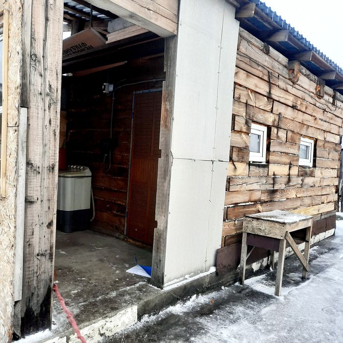 Продаётся хороший дом.