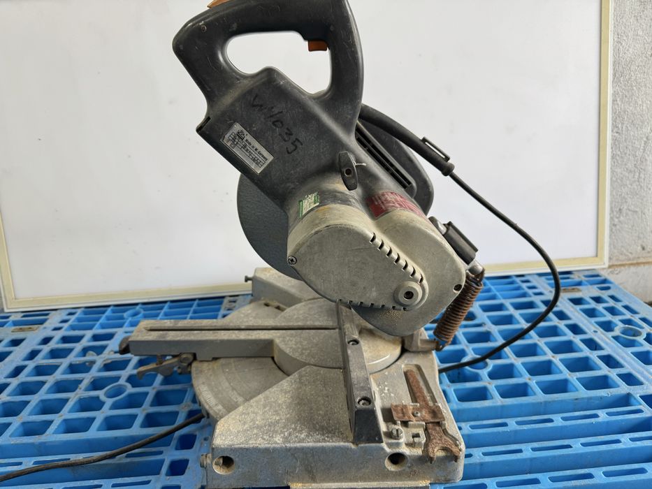 Циркуляр пендула - Elu 1200 W