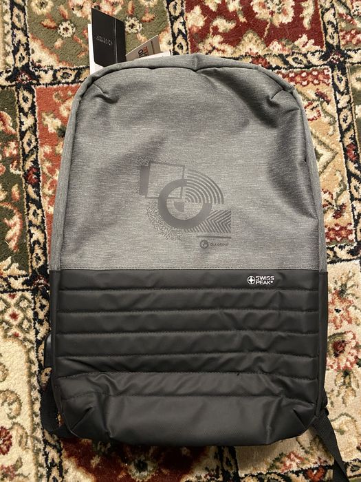 Rucsac Swiss Peak cu protectie RFID