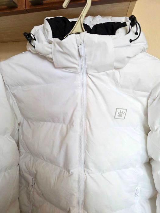 Новая зимняя куртка Kelme.