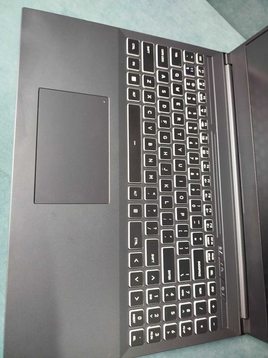 Продам игровой ноутбук Firebat T6A