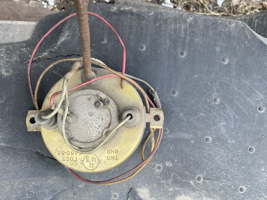 Часы автомобильные