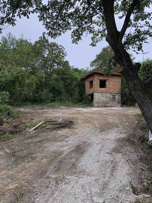 Продавам УПИ с.Малък Извор, общ.Ябланица