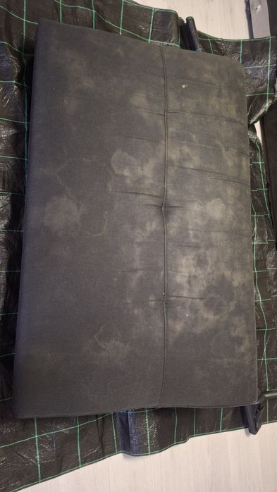 Curățare profesională pentru canapele și tapițerie la domiciliu