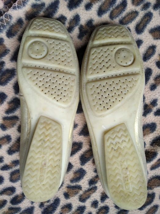 Mango дамски балеринки; Geox обувки,Ecco сандали, Clarks обувки