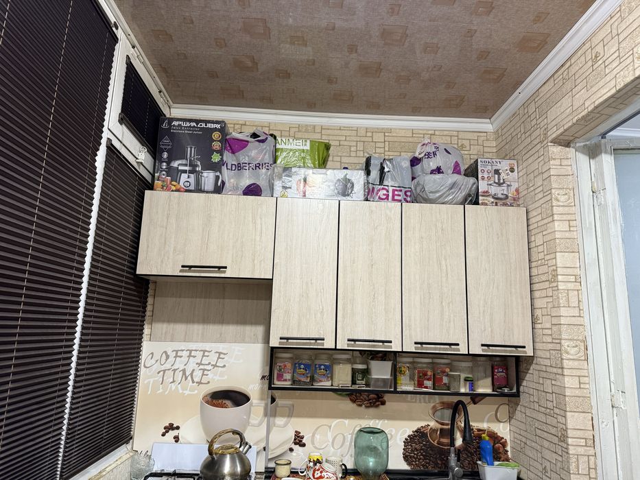 срочно продаётся уютная квартира в хорошем районе.