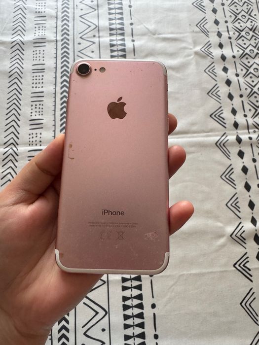 Айфон 7 в хорошем состоянии