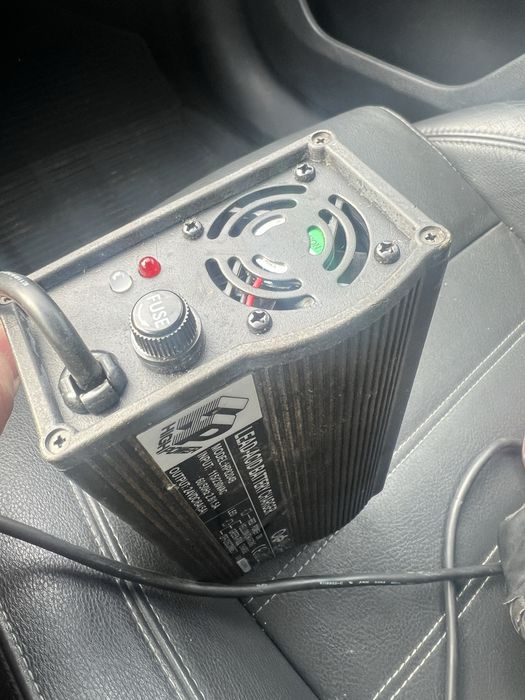 Alimentator 220 la 24 v