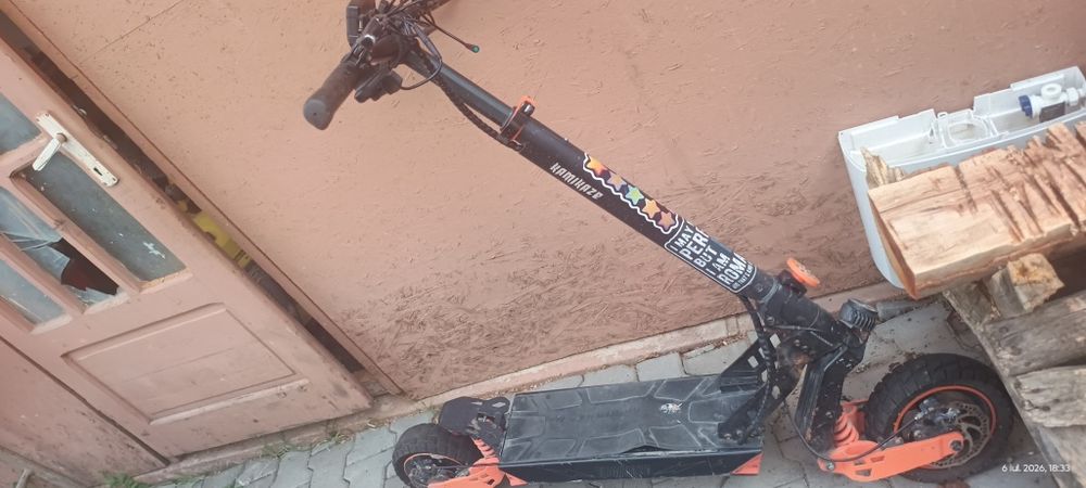 Vând trotineta electrica pt piese nu merge partea electronică, bateria este buna