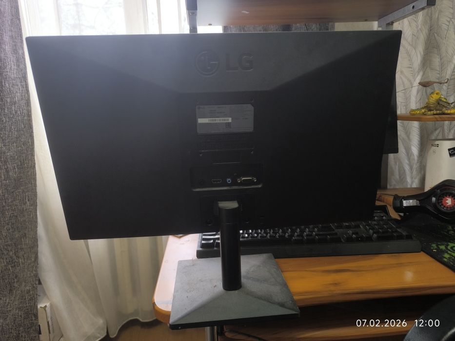 Монитор флетрон lg