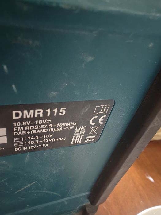 Radio makita DMR115
