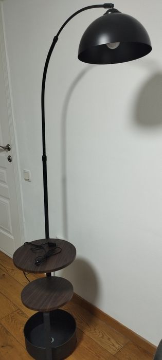 Продам торшер. Телескопический
